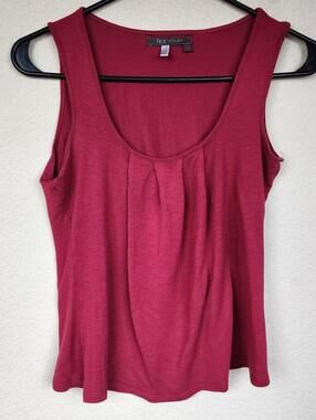 Tex by Max Azria Red Sleeveless Tank Top Small